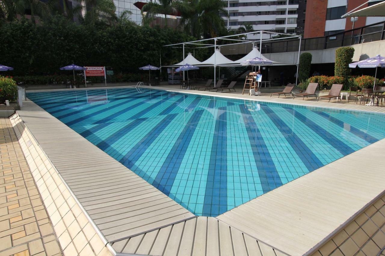 Fiesta Bahia Hotel Salvador de Bahía Exterior foto Swimming pool at the hotel